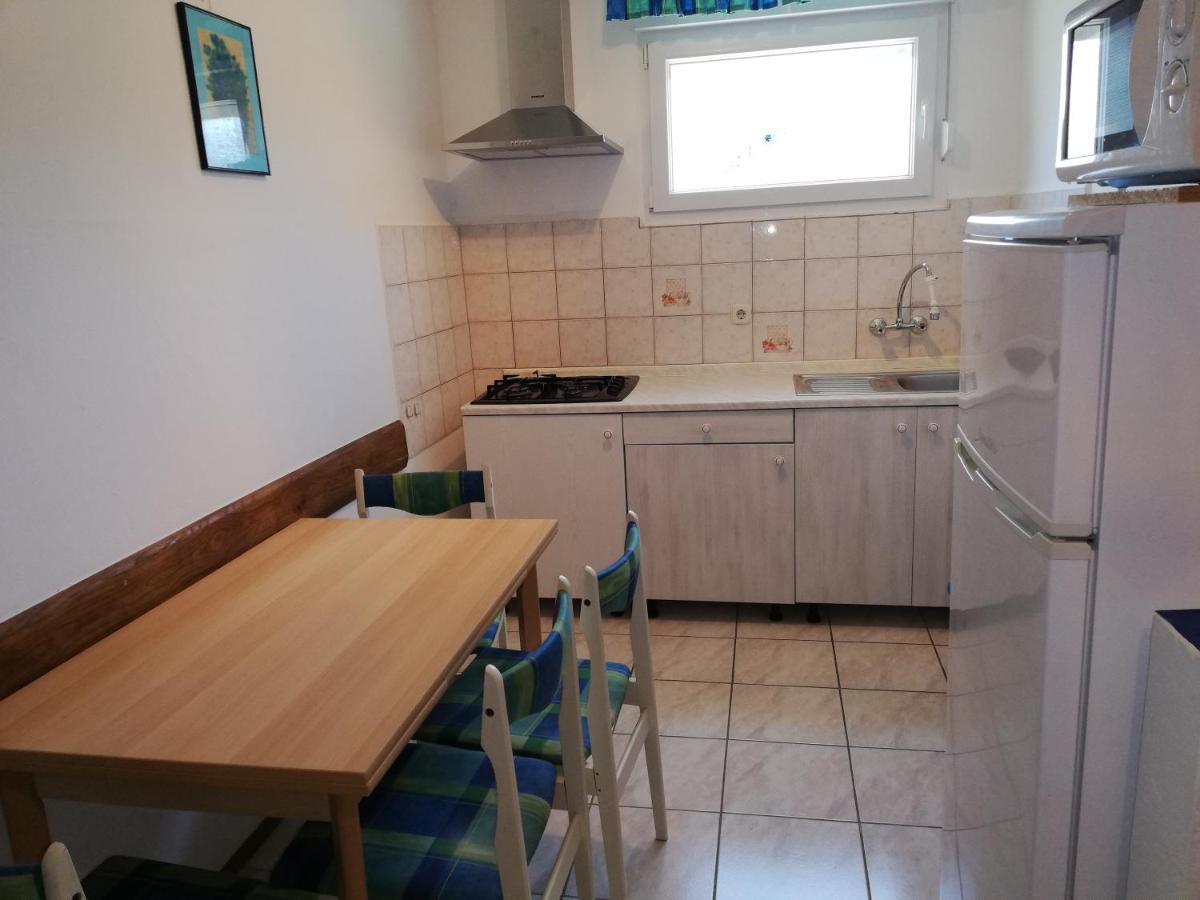Edy Apartment Banjole Luaran gambar